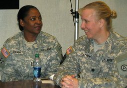 Women Soldiers Form Mentor Group