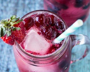 Berry-Spritzer