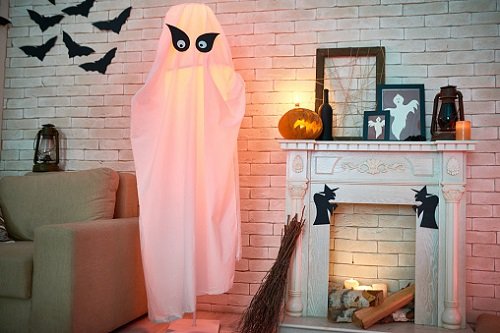 10 Haunted DIY Halloween Decorations