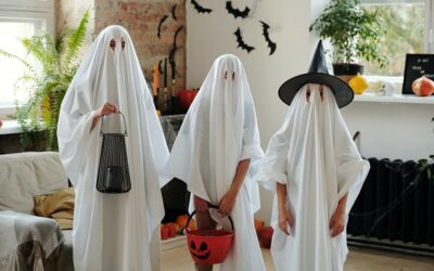 10 Ways to Safely Celebrate Halloween This Year