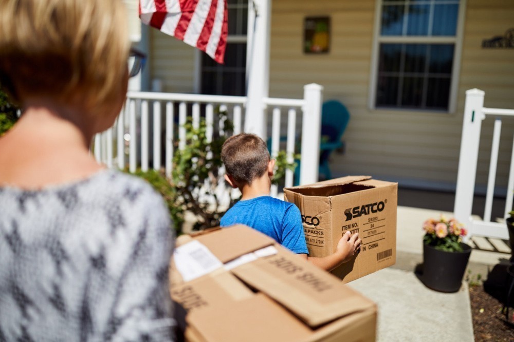 15 Tips from MilSpouses on the Next PCS Move